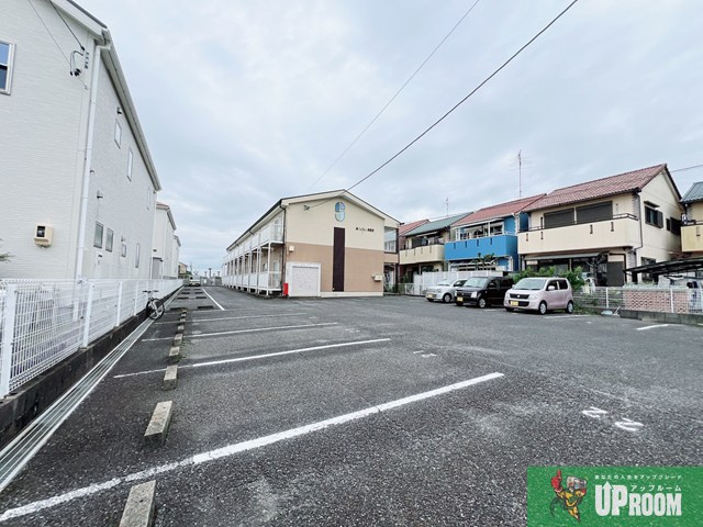 Surplus Ⅰ 御宮前の駐車場