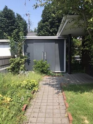 宇都宮市宝木本町　5ＬＤＫ　中古住宅の庭|玄関先物置