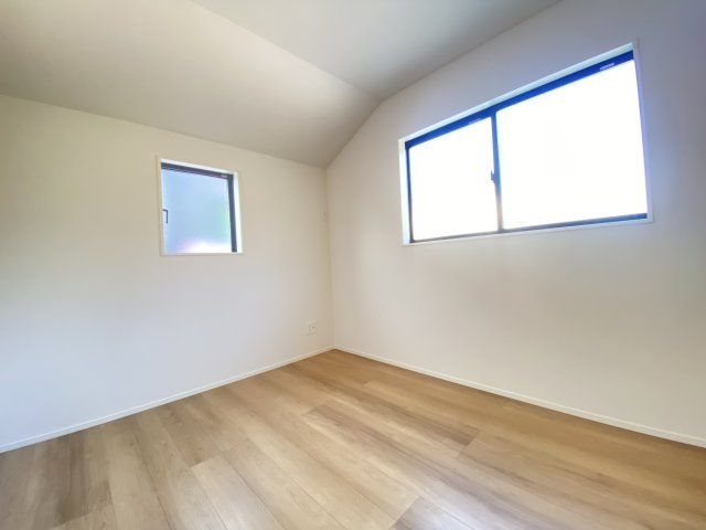 『八王子市新築戸建て』八王子市暁町3-2-5【仲介手数料無料】　　３期　の洋室|～仲介手数料無料☆八王子ひなた不動産～八王子市暁町　新築戸建て