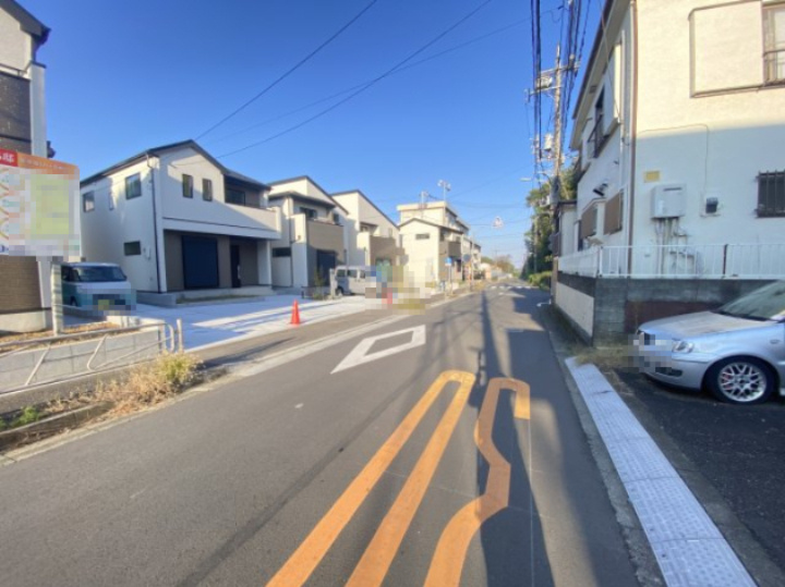 『八王子市新築戸建て』八王子市暁町3-2-5【仲介手数料無料】　　３期　の前面道路含む現地写真|～仲介手数料無料☆八王子ひなた不動産～八王子市暁町　新築戸建て