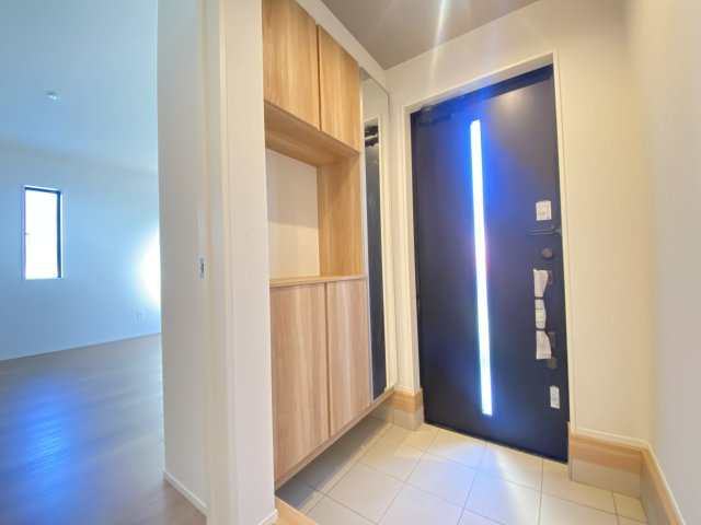 『八王子市新築戸建て』八王子市暁町3-2-5【仲介手数料無料】　　３期　の玄関|～仲介手数料無料☆八王子ひなた不動産～八王子市暁町　新築戸建て