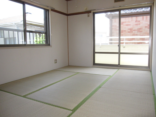 【和室】 | シャルルメゾン | 明るい和室です