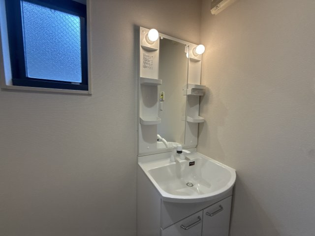 Ｆｒａｇｒａｎｃｅ　Ｃｏｍｐｌｅｔ　A棟の洗面所