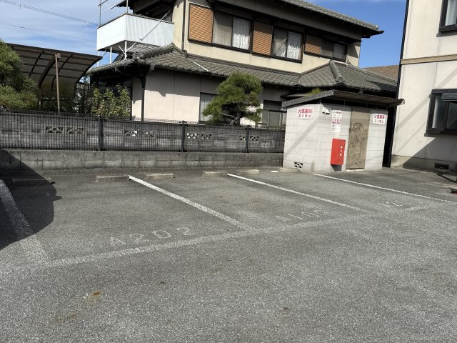 Ｆｒａｇｒａｎｃｅ　Ｃｏｍｐｌｅｔ　A棟の駐車場
