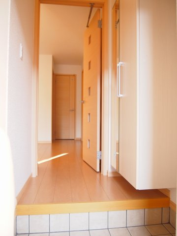 グレイシャス　プラスの玄関