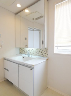 【洗面所】 | 西城南蔵のある家 | 同社施工例