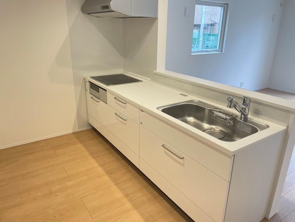 東根市中央東建売住宅【A棟】のキッチン|広々ワイドなキッチンです。