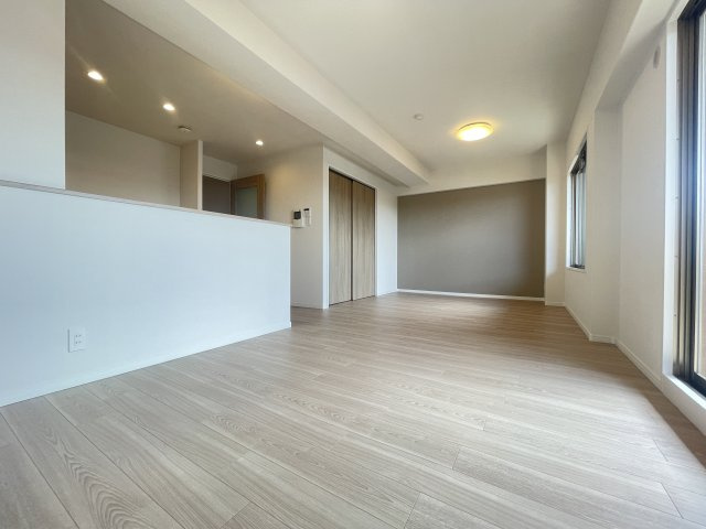 ランフォルセ香里園の居間・リビング