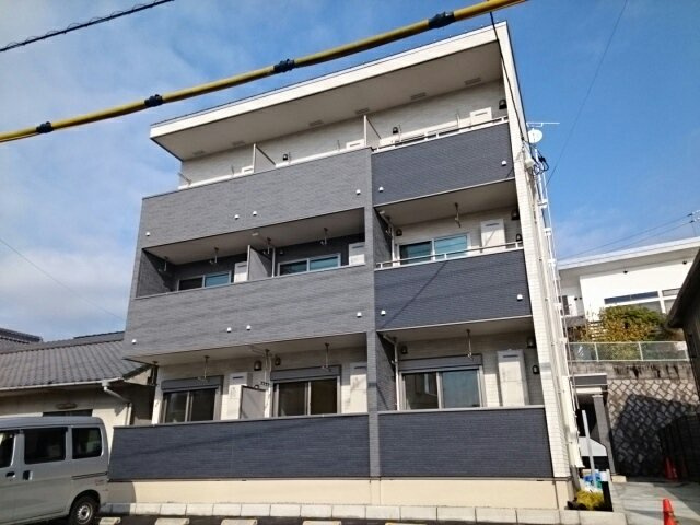 ラ　ベレッツァ