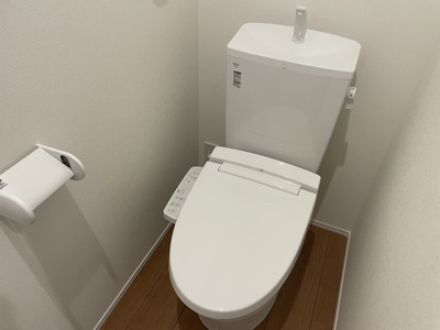 【トイレ】 | 東根市中央東建売住宅【B棟】 | 節水タイプのトイレは水道代の節約に繋がります。