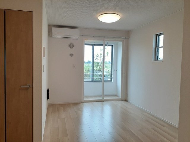 マードレ七番館の居間・リビング