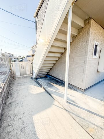 CREA宮ノ陣のエントランス|共用のエントランス部分☆