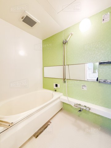 CREA宮ノ陣の浴室|追い焚き機能付きのお風呂です♪