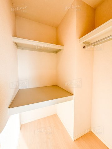 CREA宮ノ陣の収納|ウォークインクローゼットなので収納豊富です♪