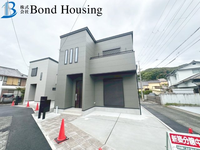 LDKは広々約19.5帖・お車2台駐車可　塩屋町4丁目　全2棟　2号棟の外観