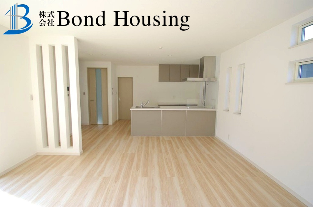 JR塩屋駅徒歩6分・オール電化住宅　塩屋町4丁目　全2棟　1号棟の居間・リビング