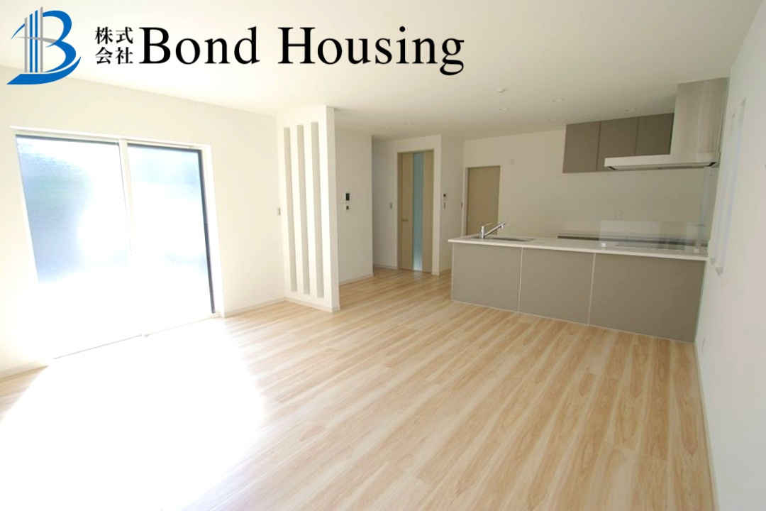 JR塩屋駅徒歩6分・オール電化住宅　塩屋町4丁目　全2棟　1号棟の居間・リビング