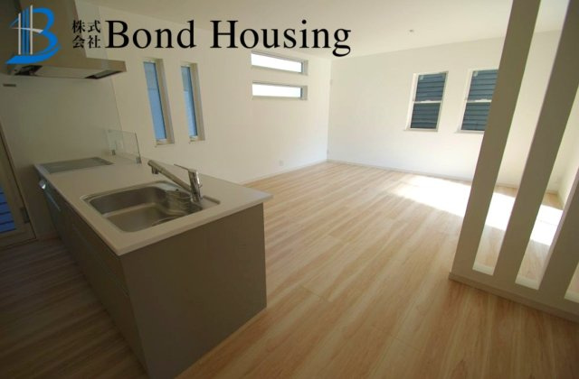 JR塩屋駅徒歩6分・オール電化住宅　塩屋町4丁目　全2棟　1号棟の居間・リビング