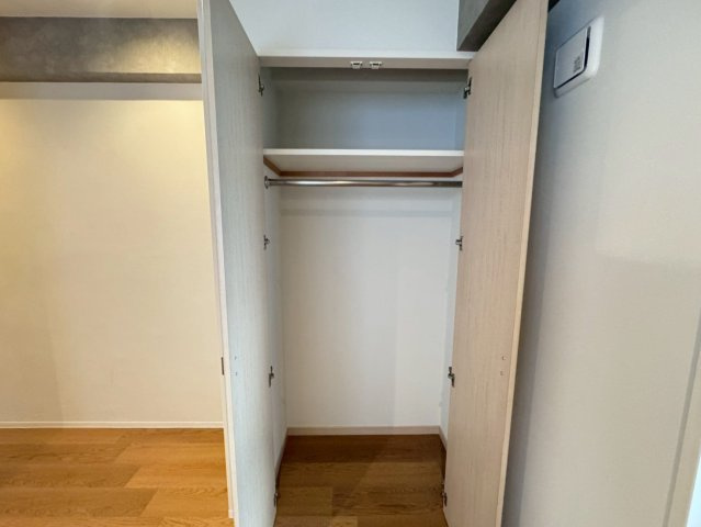 ３沿線利用可能◆２０２４年８月リノベーション済み２ＬＤＫ◆アルス四条室町Ｄ-ｓｔｙｌｅの収納|クローゼット