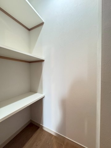 ３沿線利用可能◆２０２４年８月リノベーション済み２ＬＤＫ◆アルス四条室町Ｄ-ｓｔｙｌｅの収納|クローゼット