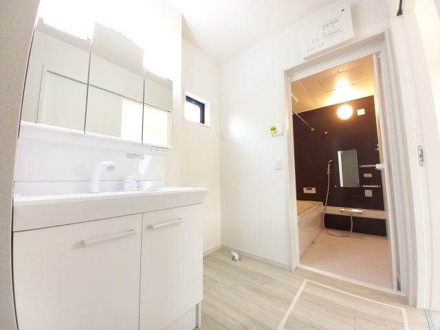 水戸市本町　1期の独立洗面台|朝の身支度には欠かせない独立洗面化粧台