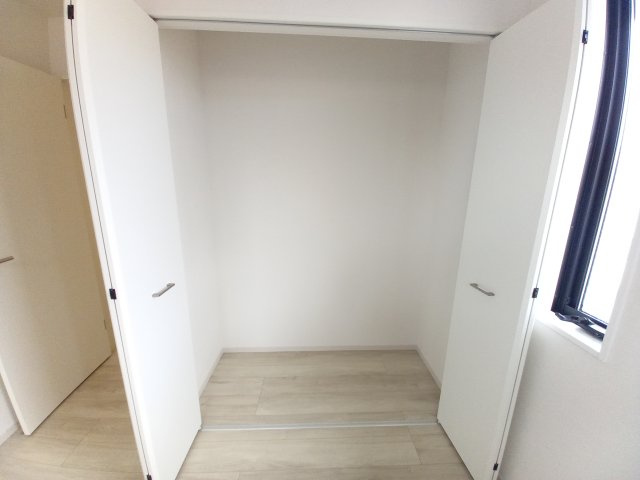 水戸市本町　1期の収納|クローゼット内にキャストなどを置いていただき、スペースの有効活用を！