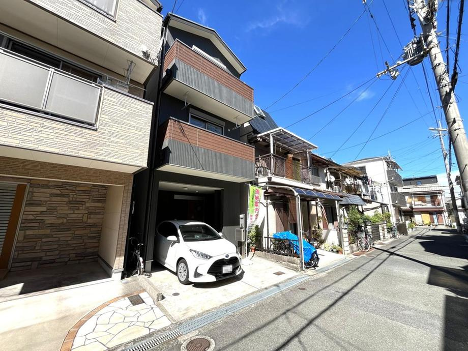 高宮栄町　中古一戸建ての前面道路含む現地写真|■物件内覧・資金計画相談・住宅ローン相談、リフォーム相談、お問合せ受付中■
※当日・翌日のご内覧、ご相談はお電話でのお問合せがスムーズです！