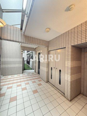 ライフ野江のロビー