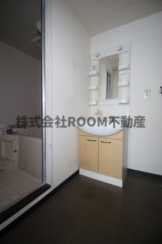 メゾンド都原の洗面所|コンパクトで使いやすい洗面所