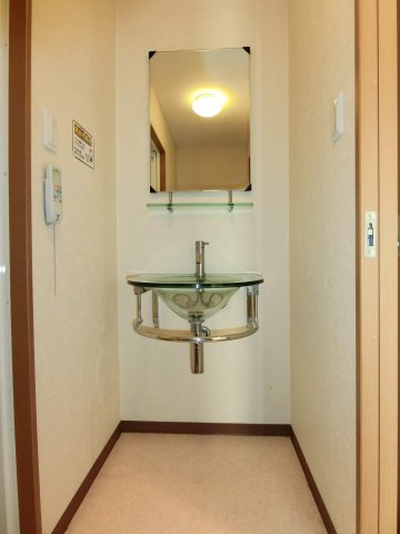 en Reve（アン・レーヴ）－夢の中へ－の洗面所|オシャレなガラスの洗面ボウル♪