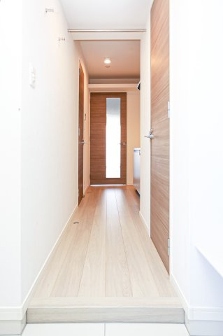 サヴォイ ラ・サブリエールの玄関|別号室のものになります。現状優先。