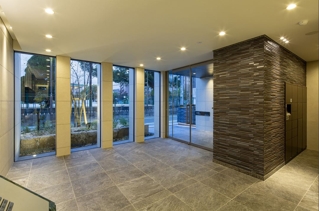 サヴォイ ラ・サブリエール　2階のエントランス