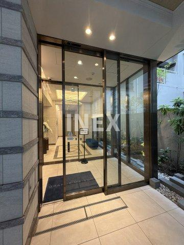 横浜市中区山下町の賃貸マンションのエントランス