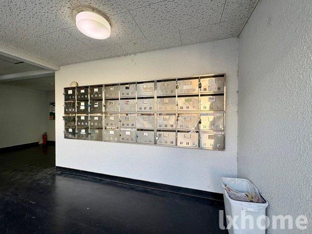 茨木フラワーハイツのエントランス|建物の内部です