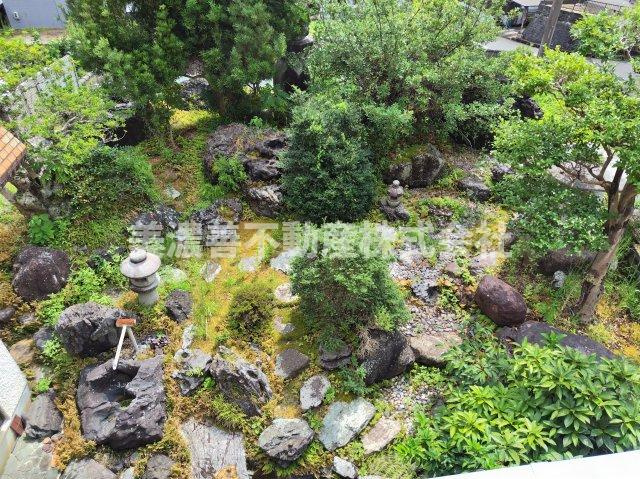 ６５８７０　岐阜市大蔵台中古戸建ての庭