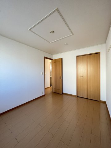 グリーンパーク　Ｅ・Ｉ　Ｃの洋室