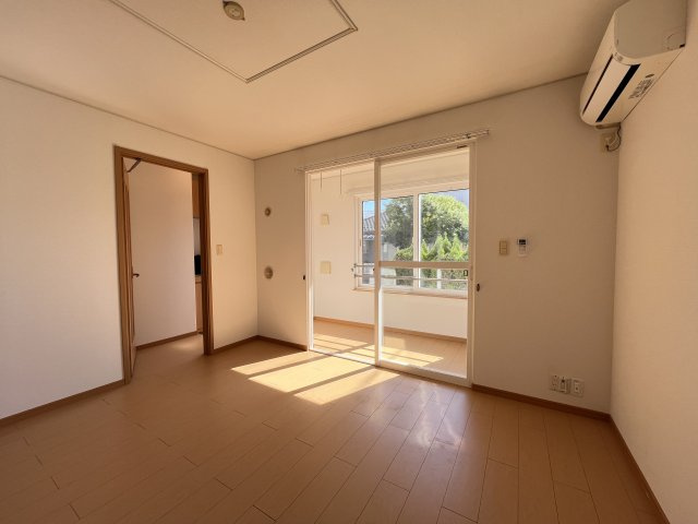 グリーンパーク　Ｅ・Ｉ　Ｃの居間・リビング