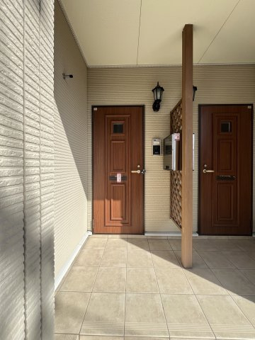 エアリー　ブライドの玄関