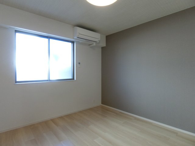 アヴニールⅡの洋室