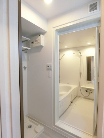 アヴニールⅡの洗面所