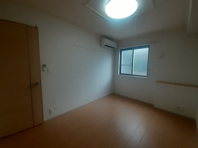 ルミエールの洋室
