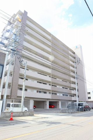 アルファスマート阿南駅西の外観