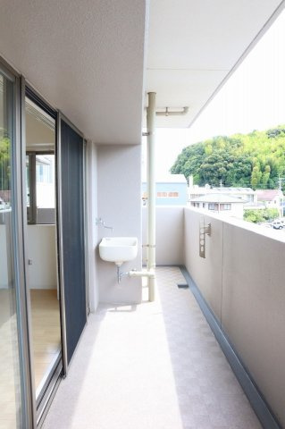 アルファスマート阿南駅西のバルコニー|便利なスロップシンク