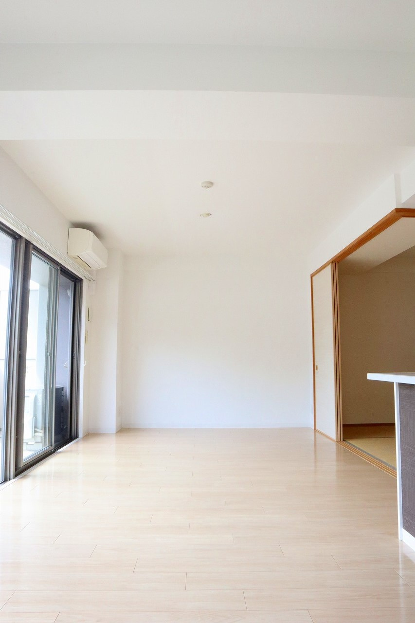 アルファスマート阿南駅西の居間・リビング