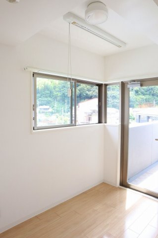 アルファスマート阿南駅西の収納|キッチン横の納戸(3.2帖)