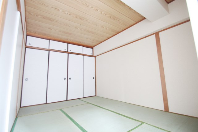 ラフォーレ末広の寝室