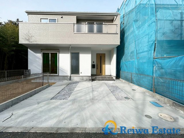 新築戸建　茅ヶ崎市円蔵の駐車場