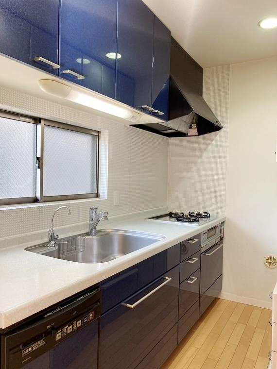 七島町戸建のキッチン