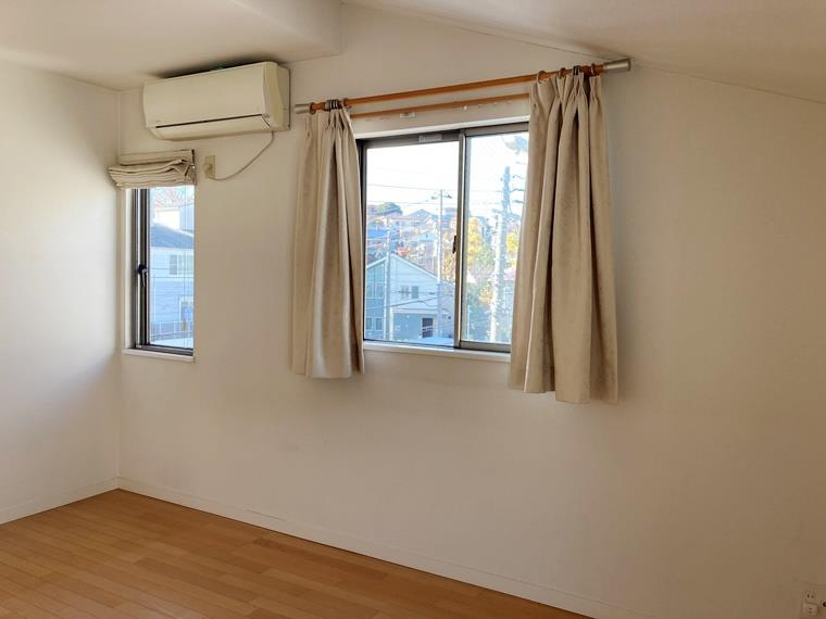 七島町戸建の寝室