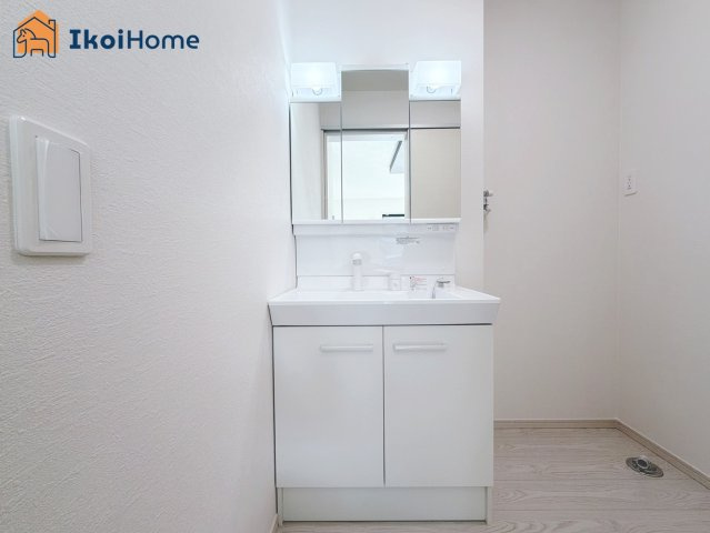 神戸市西区伊川谷町有瀬期　新築戸建の洗面所|◆同社施工例◆畳２枚分の一般的な洗面室です。追加で収納棚等を付けると大変便利です。